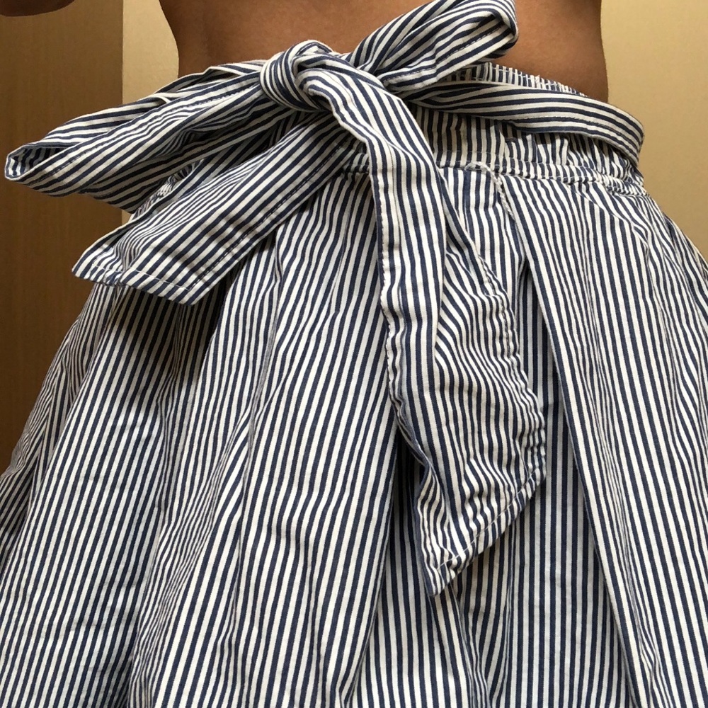 Abercrombie & Fitch Skirt - Picture 2 of 3